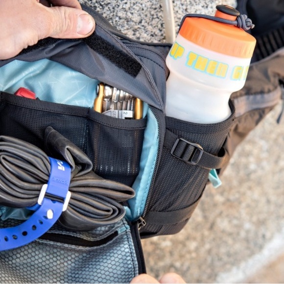 Evoc Cycling/Mountain Bike bag - Picture 4 of 7